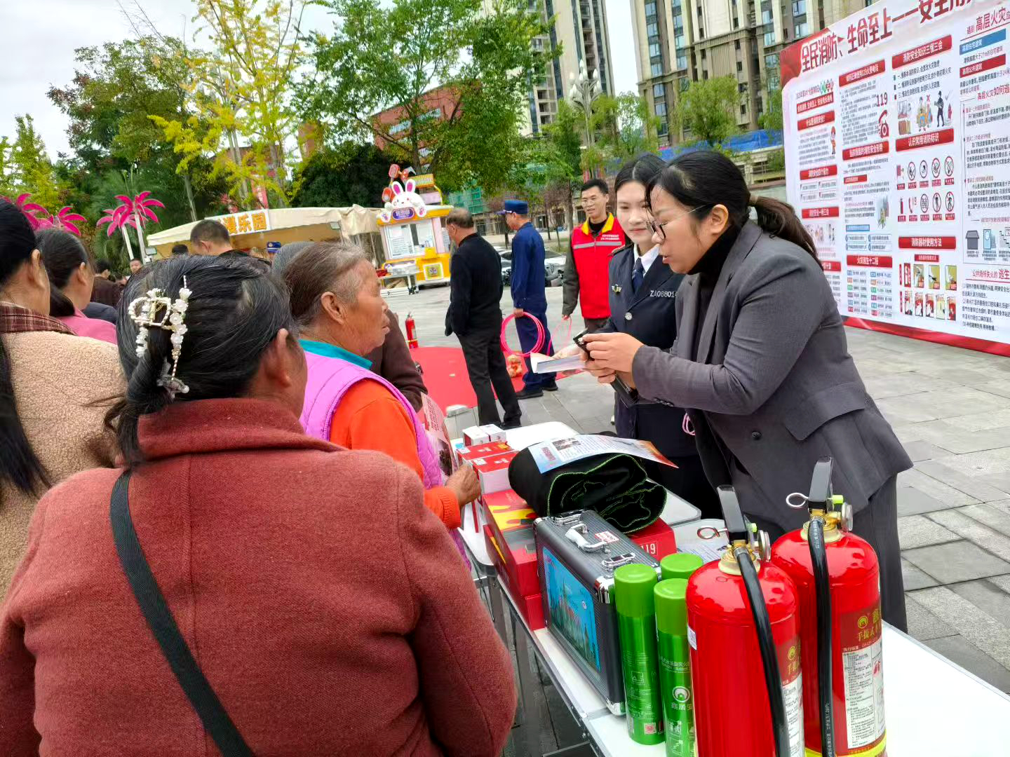 全民消防、生命至上——安全用火用電丨2025年政安消防119消防宣傳月活動全國聯(lián)動